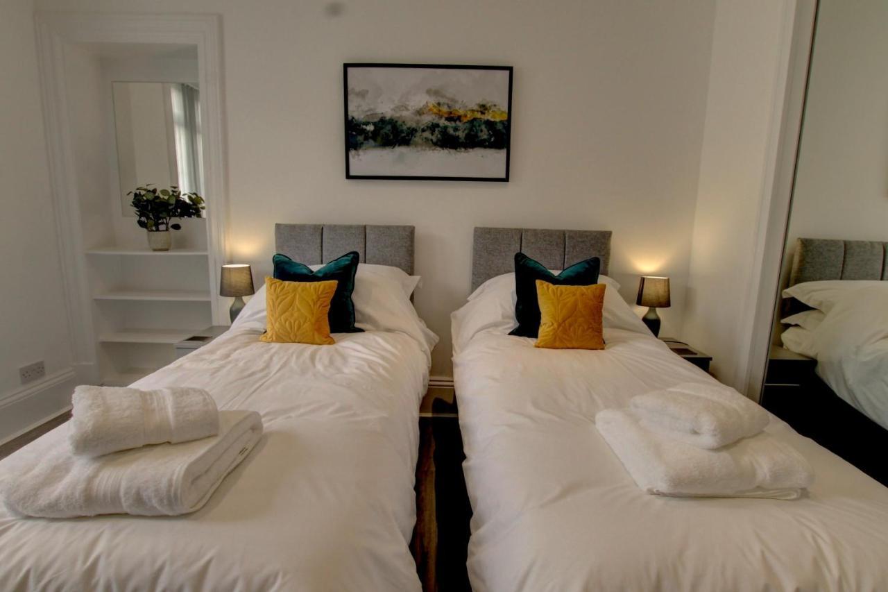 Bright & Stylish Apartment Dundee Buitenkant foto